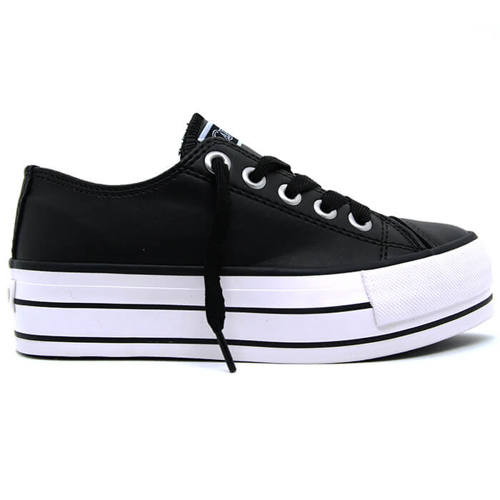 tenis capricho preto e branco